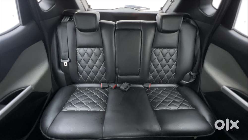 Nissan Magnite 1.0 Xv, 2021, Petrol