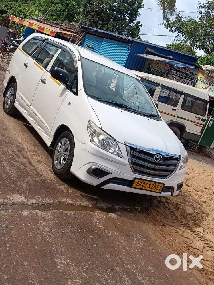 Toyota Innova 2.5 G2 2015