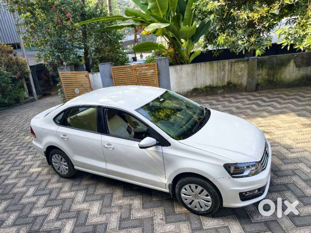 Volkswagen Vento Sport 1.2 Tsi At, 2016, Petrol