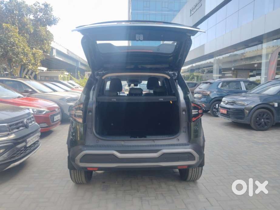 Renault Duster 1.3 Rxs Turbo Cvt Petrol, 2026