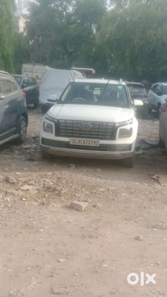Hyundai Venue 2022 Petrol 44000 Km Driven
