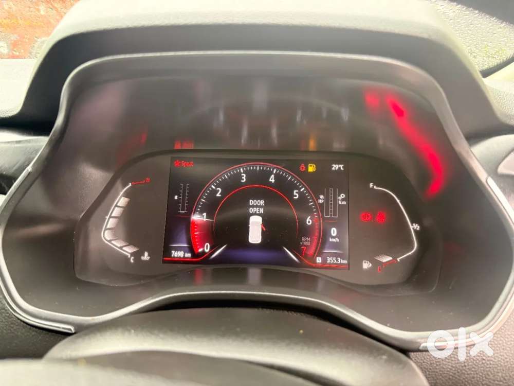 Renault Kiger, 2023, Petrol
