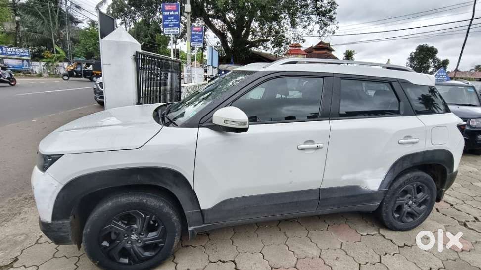 Maruti Suzuki Brezza 1.5 Zxi At Smart Hybrid, 2022, Petrol