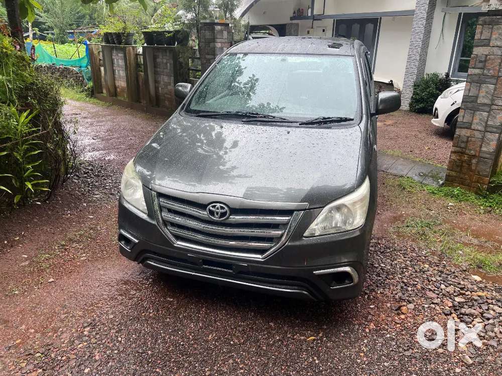 Toyota Innova Diesel 2012