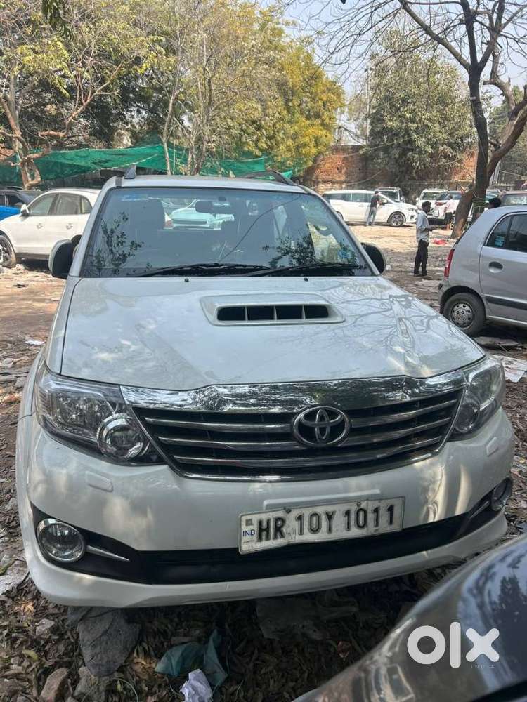 Toyota Fortuner 3.0 4x4 Manual, 2015, Diesel