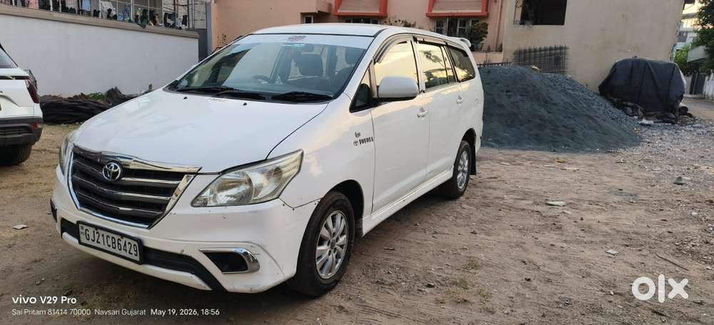 Toyota Innova 2.5 E 2012 Diesel Manual