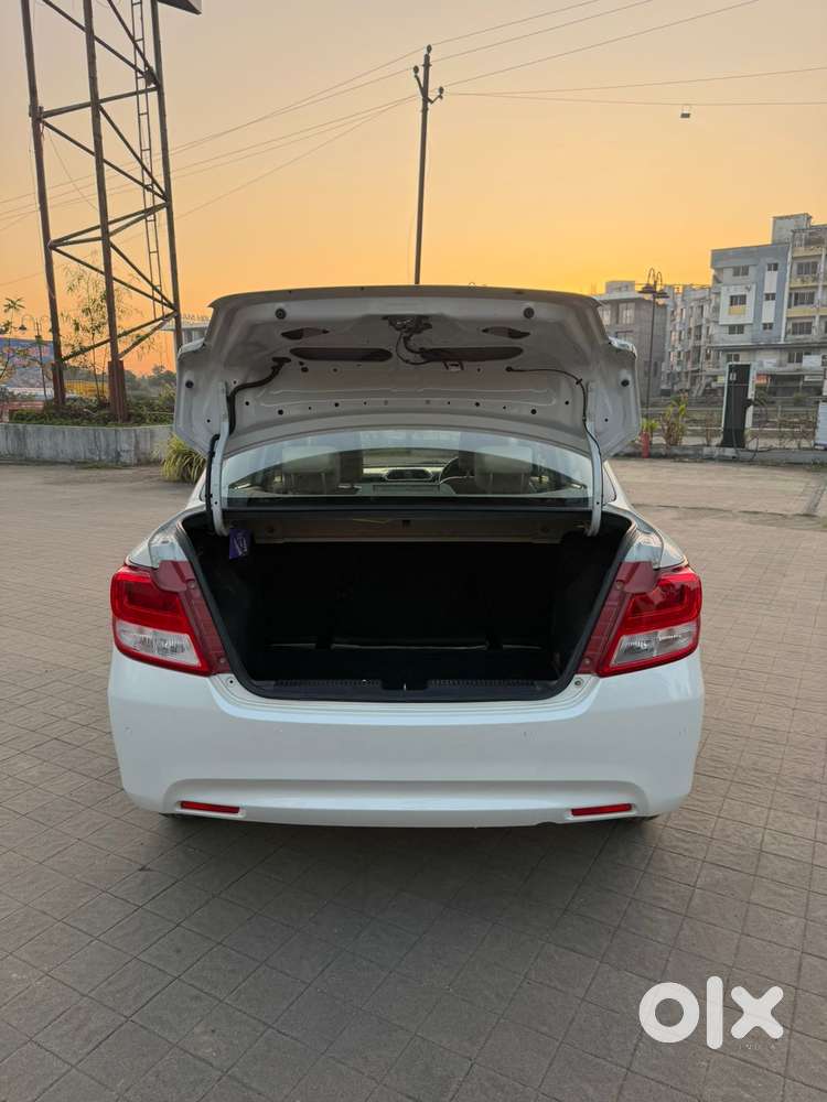 Maruti Suzuki Dzire 1.2 Vxi, 2023, Petrol