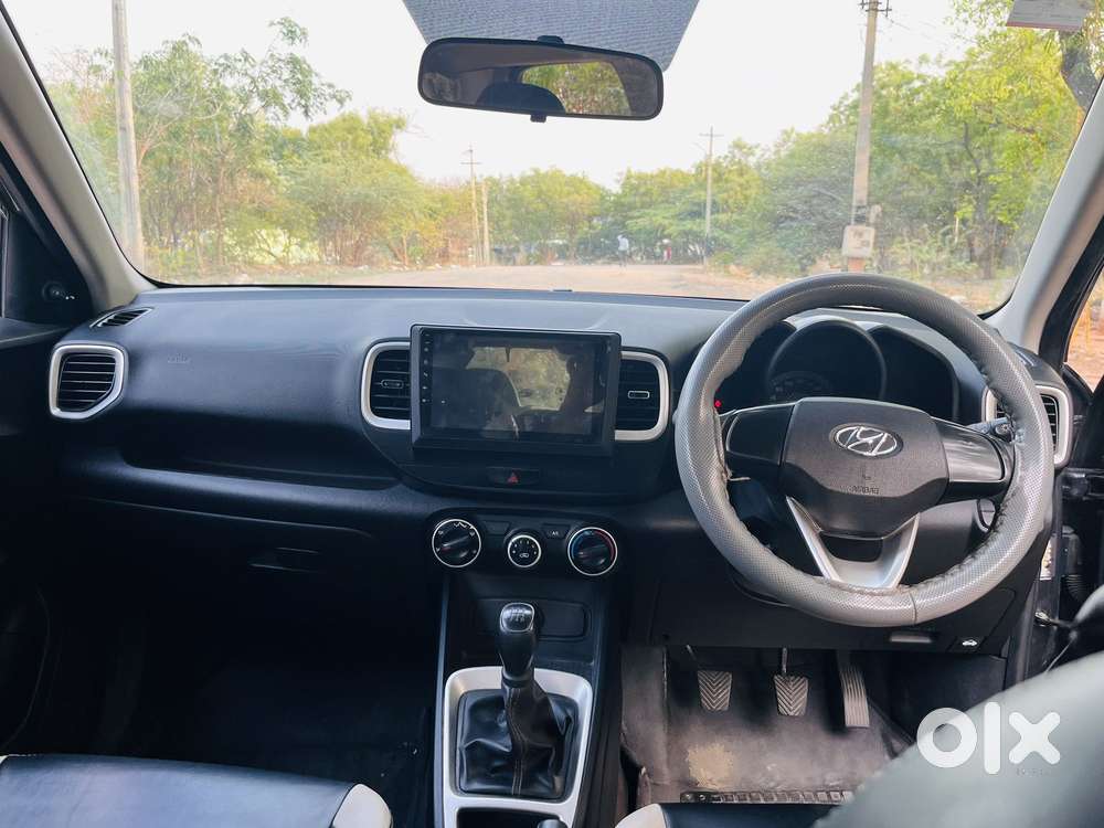 Hyundai Venue, 2021, Petrol