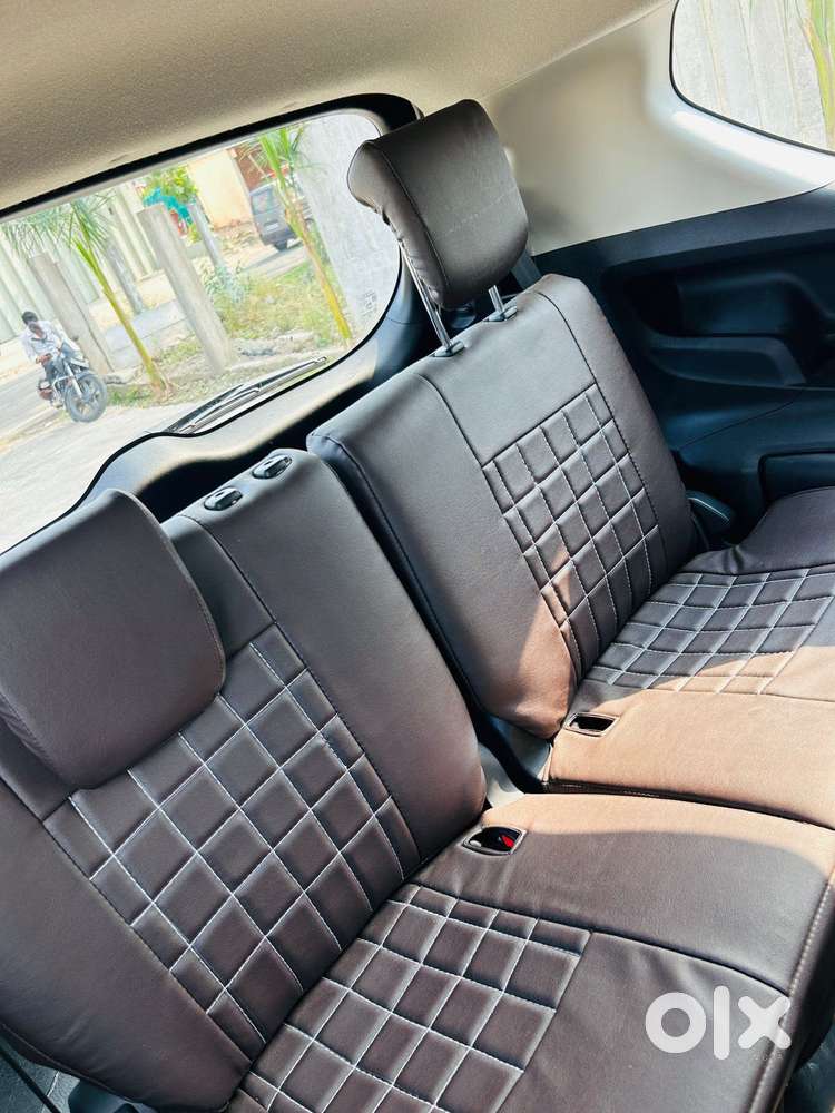 Toyota Innova Crysta 2.4 Gx Limited Edition At 8 Str, 2023, Petrol