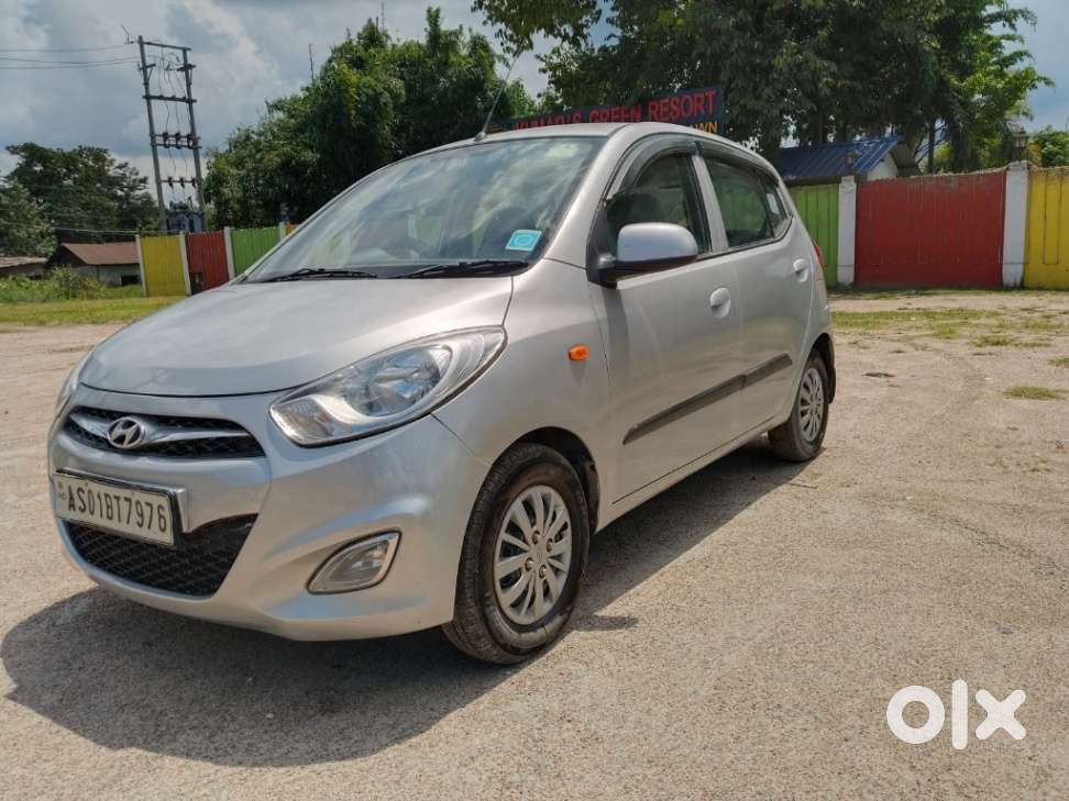 Hyundai I10 Sportz, 2015, Petrol