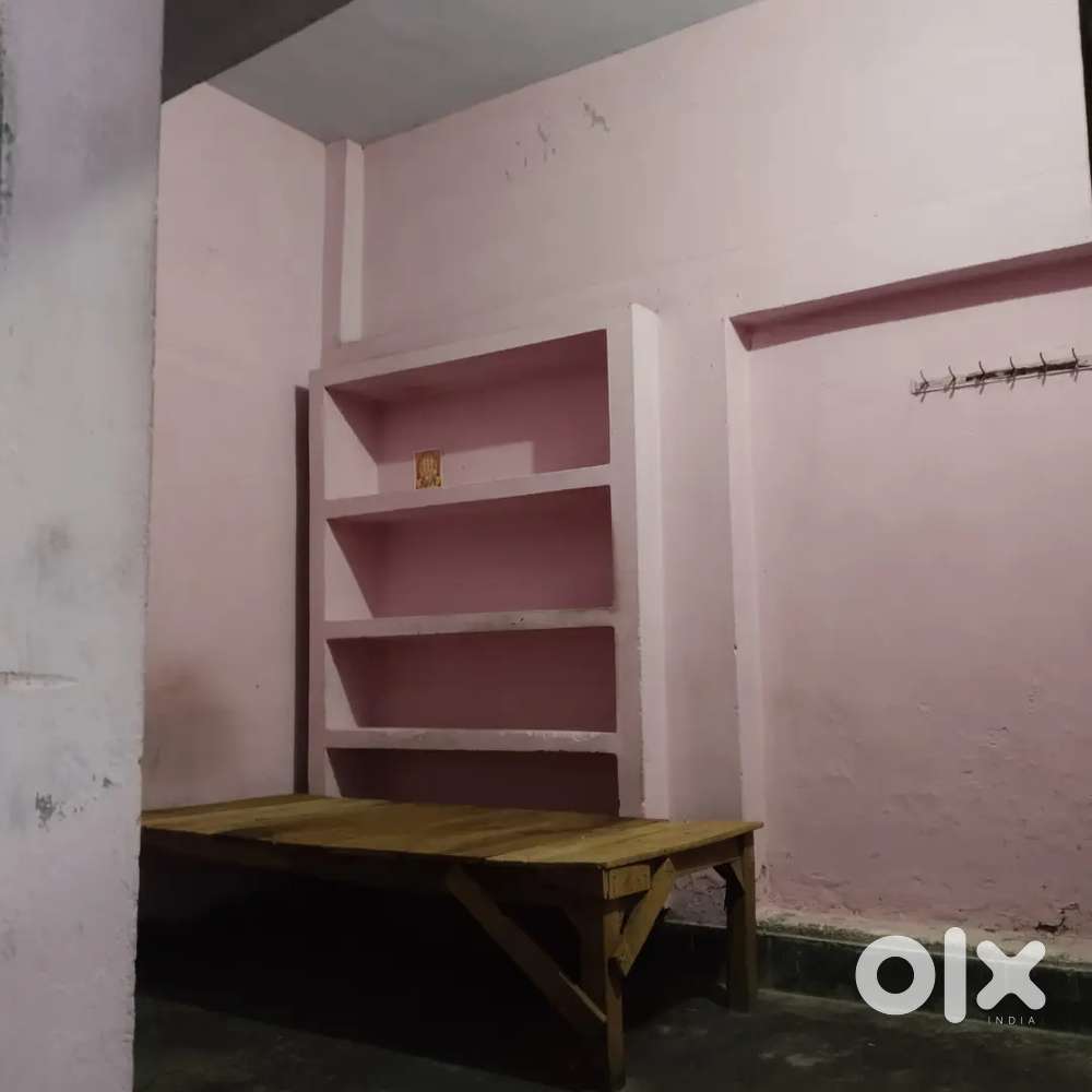 Room for students only for boys 2300rs