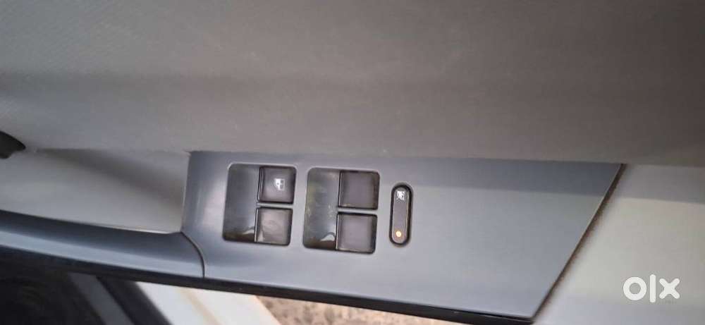 Tata Tigor, 2022, Petrol