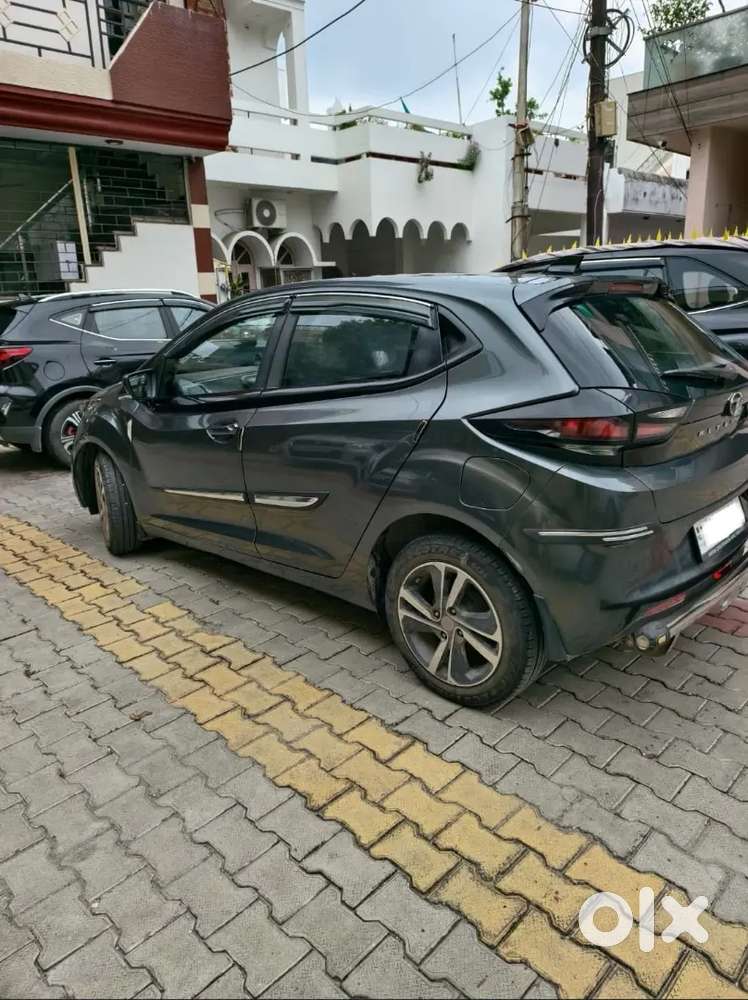 2023 Tata Altroz Xz+ Os Sunroof Icng Top Model Manual