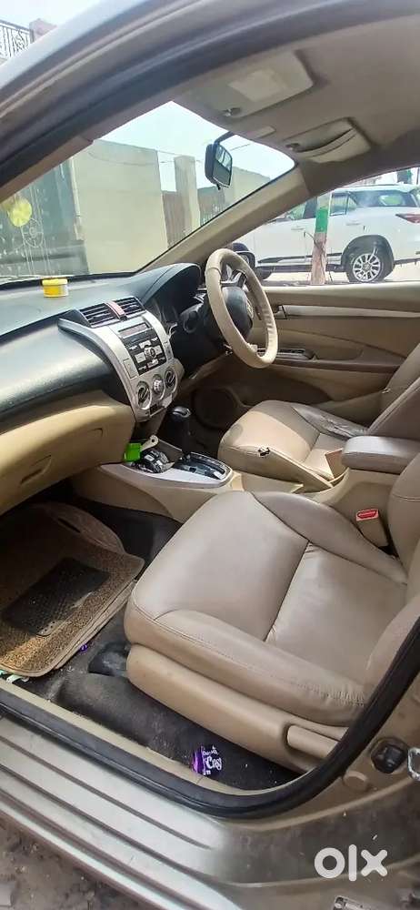 Honda City 2010 Variant Model