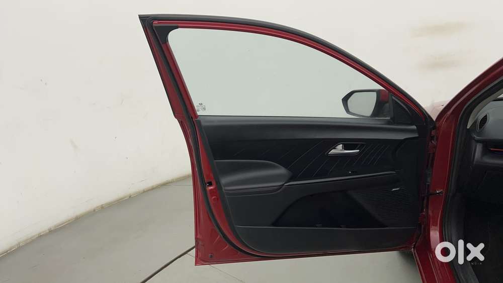 Hyundai Verna 1.5 Sx (o) Turbo Petrol Mt, 2023, Petrol