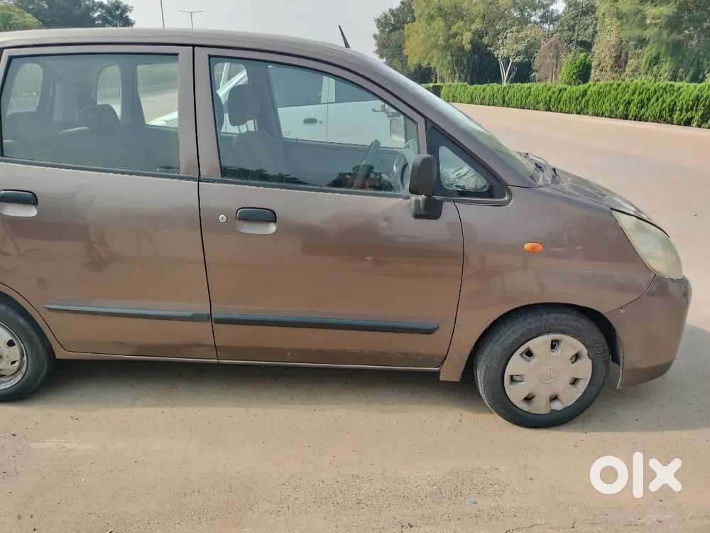 Maruti Suzuki Zen Estilo Lxi 2010