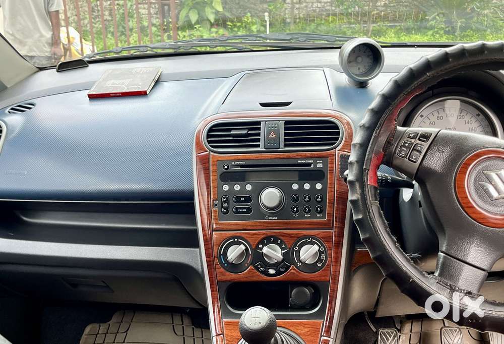 Maruti Suzuki Ritz Zxi Abs, 2011, Petrol