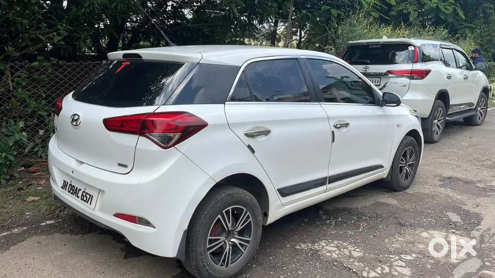 Hyundai Elite I20 2017 Diesel 96000 Km Driven