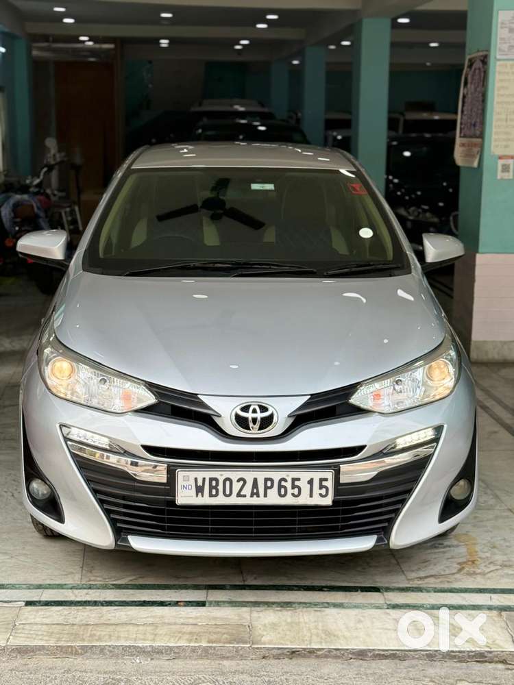 Toyota Yaris J Cvt, 2019, Petrol