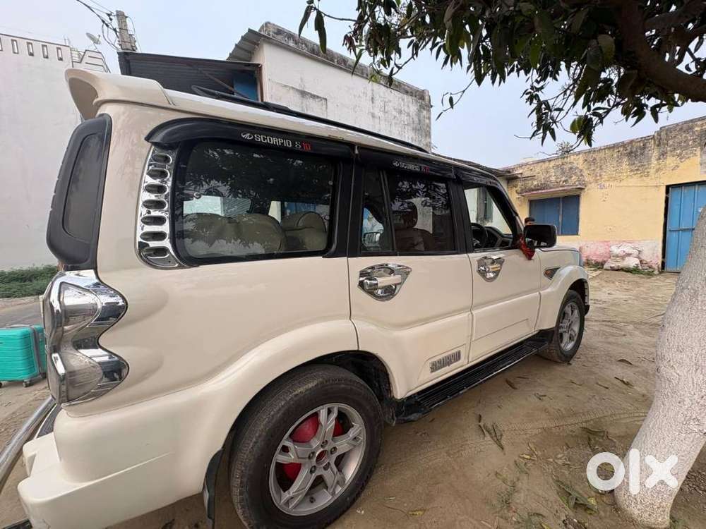 Mahindra Scorpio