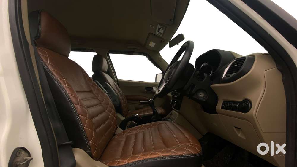 Mahindra Tuv 300 T10, 2019, Diesel