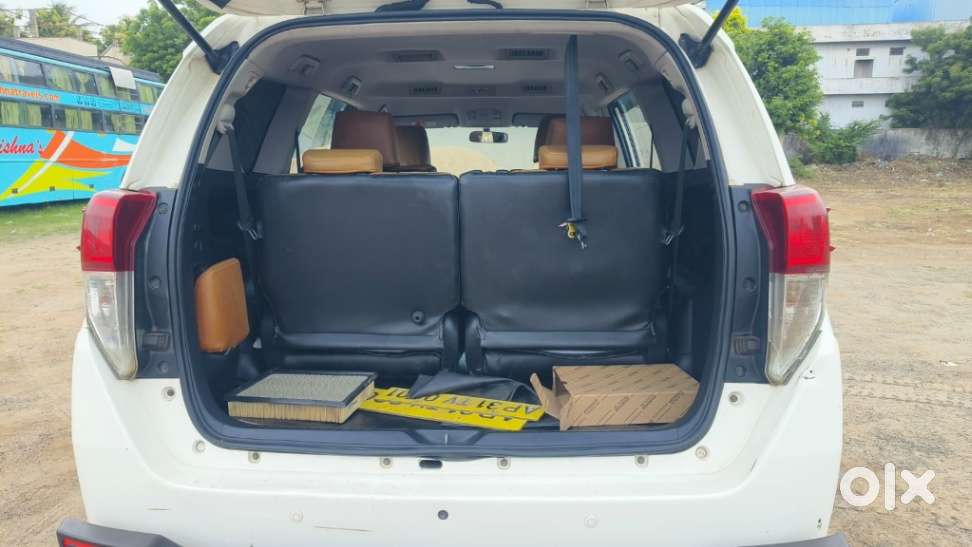 Toyota Innova Crysta 2.4 Gx Mt, 2017, Diesel