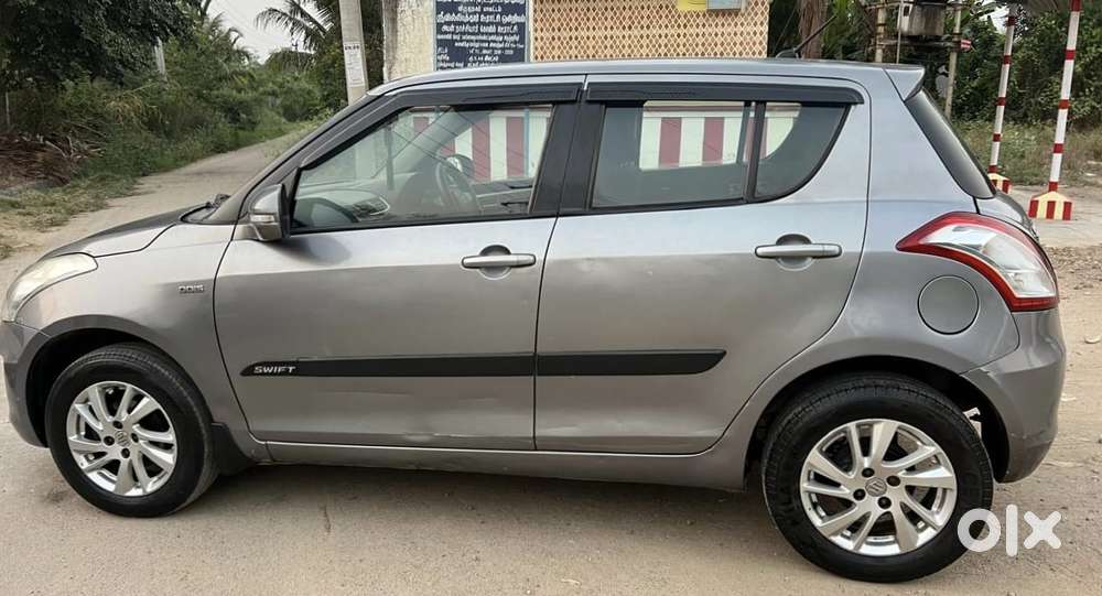 Maruti Suzuki Swift Zdi Plus, 2012, Diesel