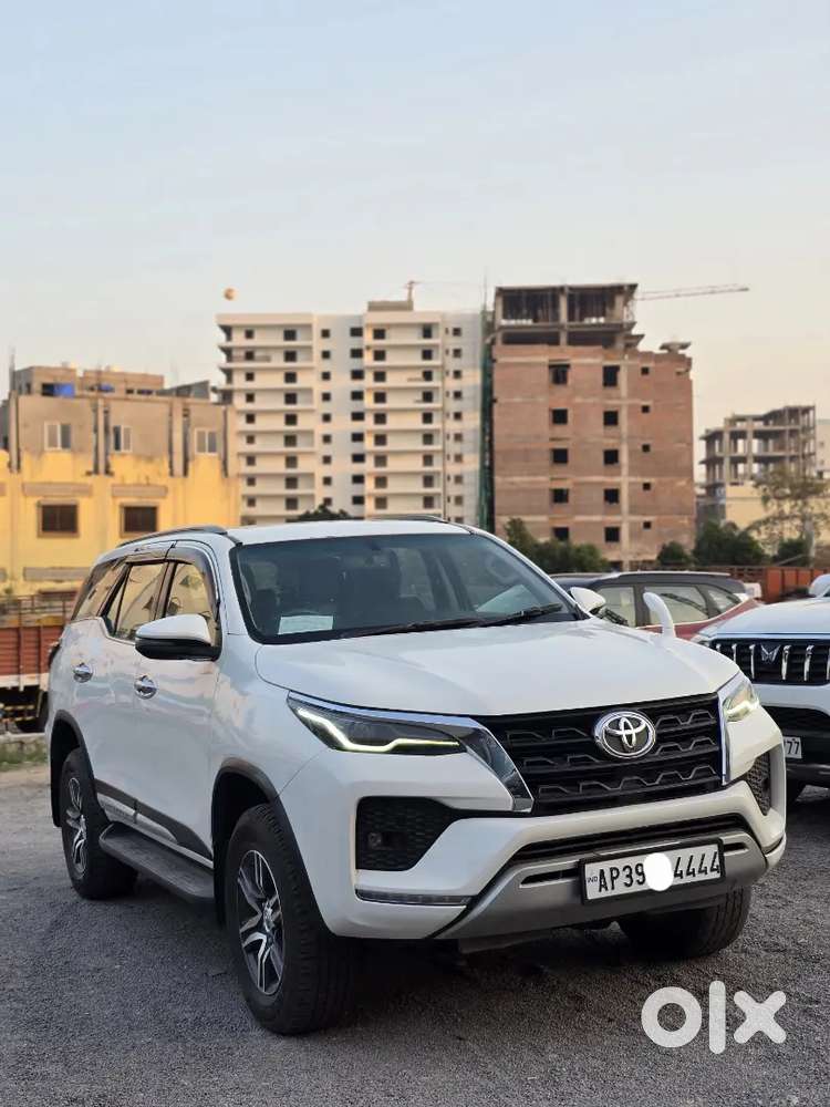 Toyota Fortuner 2022 Diesel 116000 Km Driven