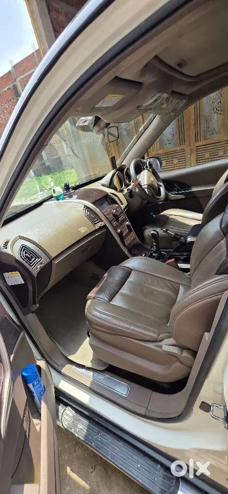 Mahindra Xuv500 2016 Diesel 83000 Km Driven