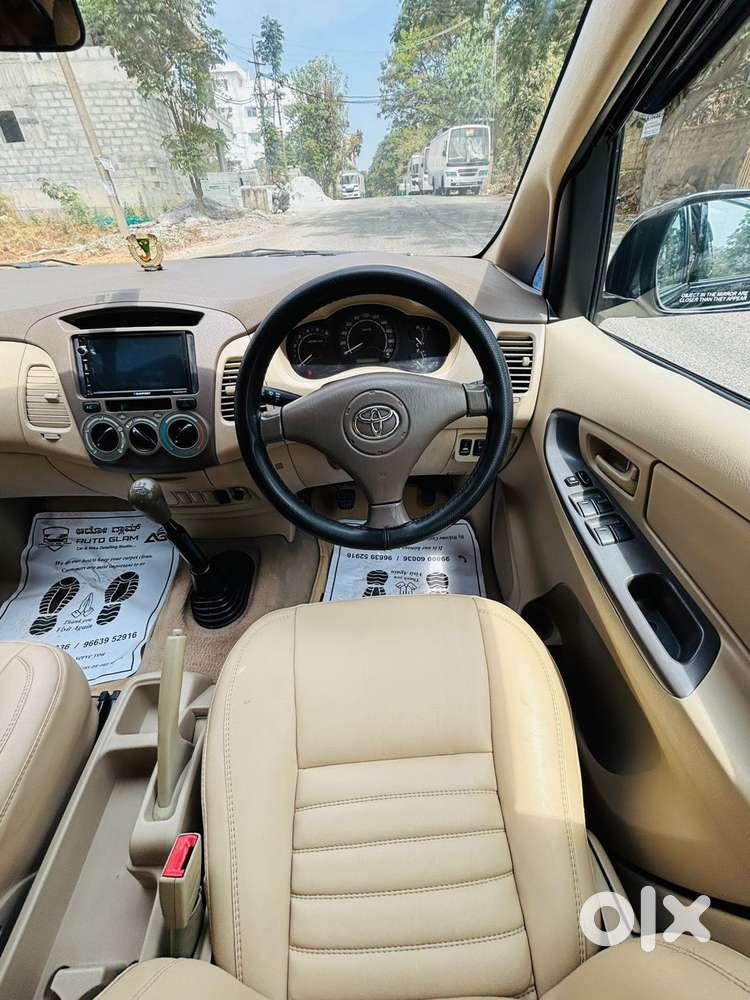 Toyota Innova 2009-2011 2.5 E 8 Str, 2009, Diesel