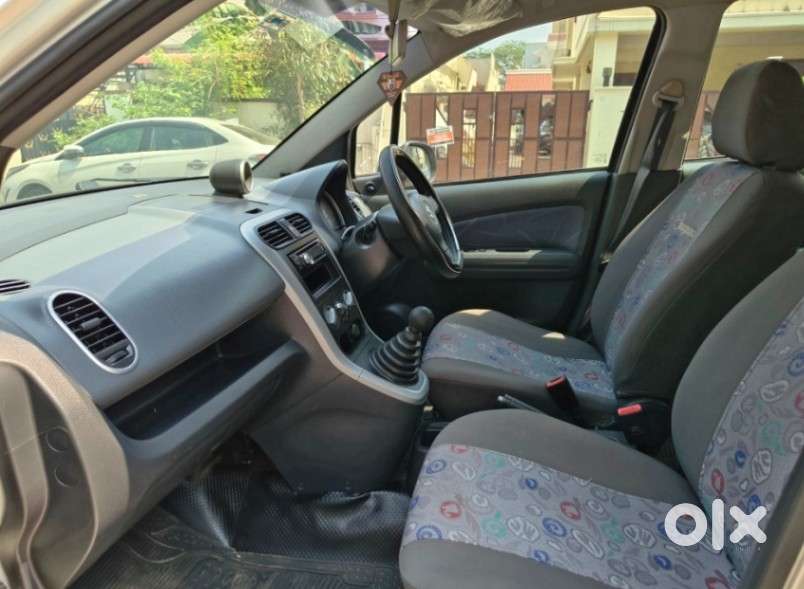 Maruti Suzuki Ritz Vxi, 2012, Petrol