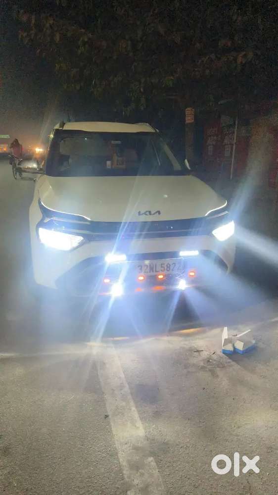 Kia Carens 2023 Petrol Manual