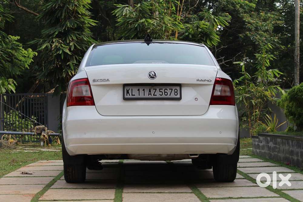 2015 Skoda Rapid Diesel Automatic Elegence Plus