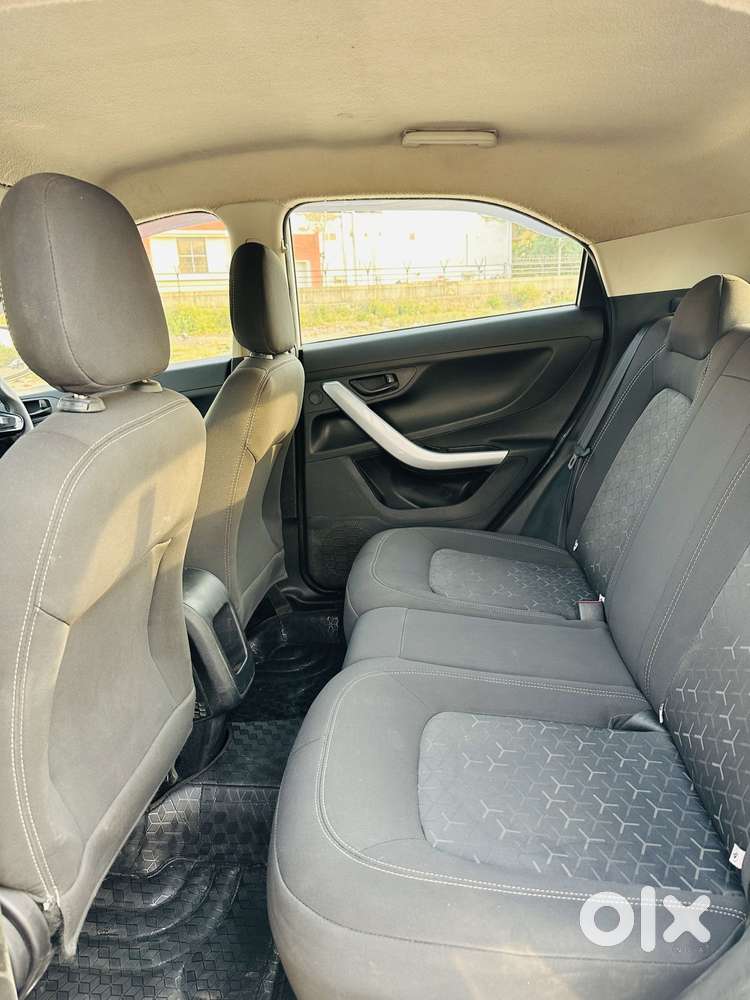 Tata Nexon 1.2 Revotron Xm (s), 2023, Diesel