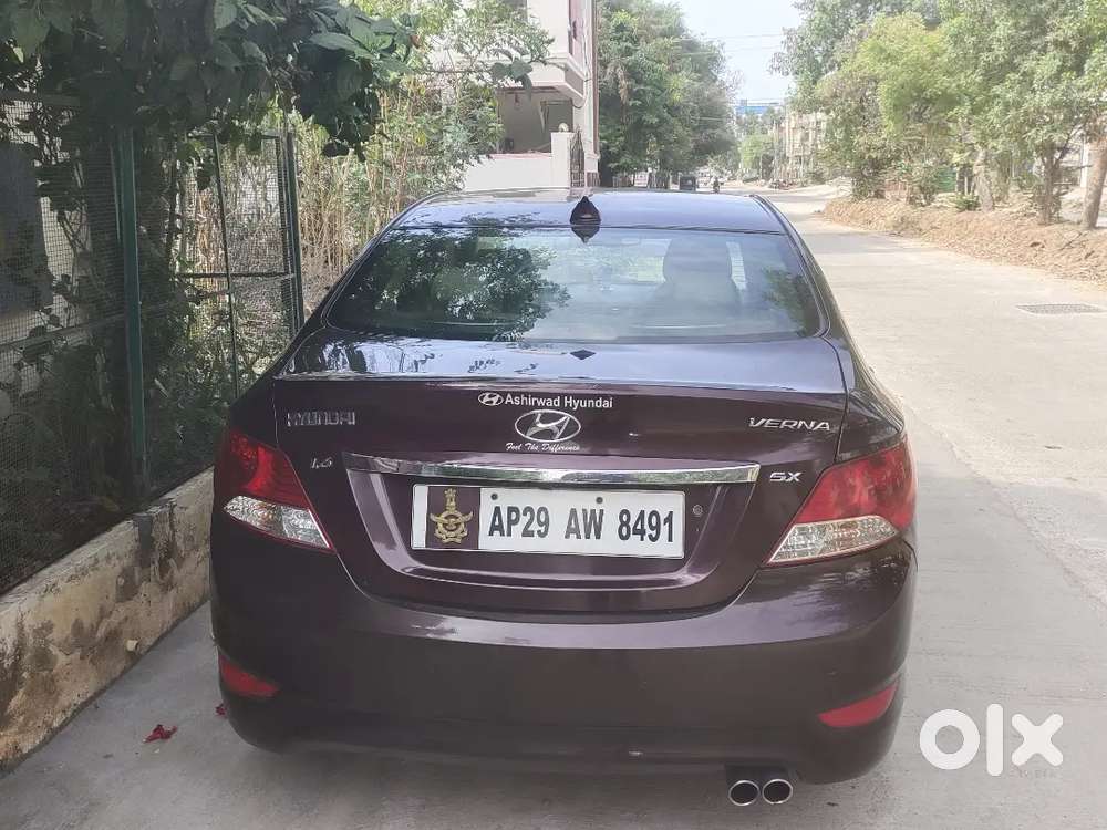 Hyundai Verna 2012 December -diesel 100000 Km Driven
