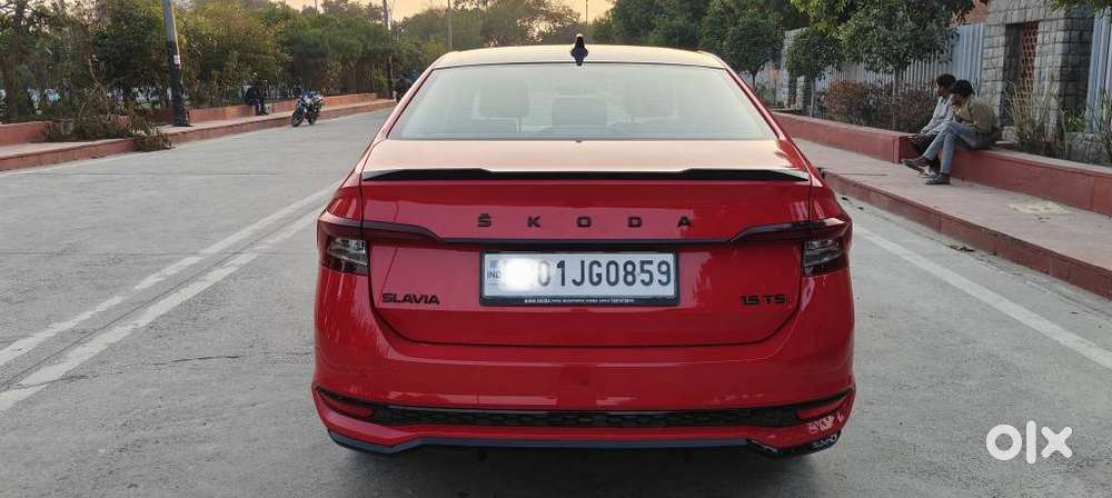 Skoda Slavia Ambition 1.5l Tsi Dsg Dual Tone, 2025, Petrol