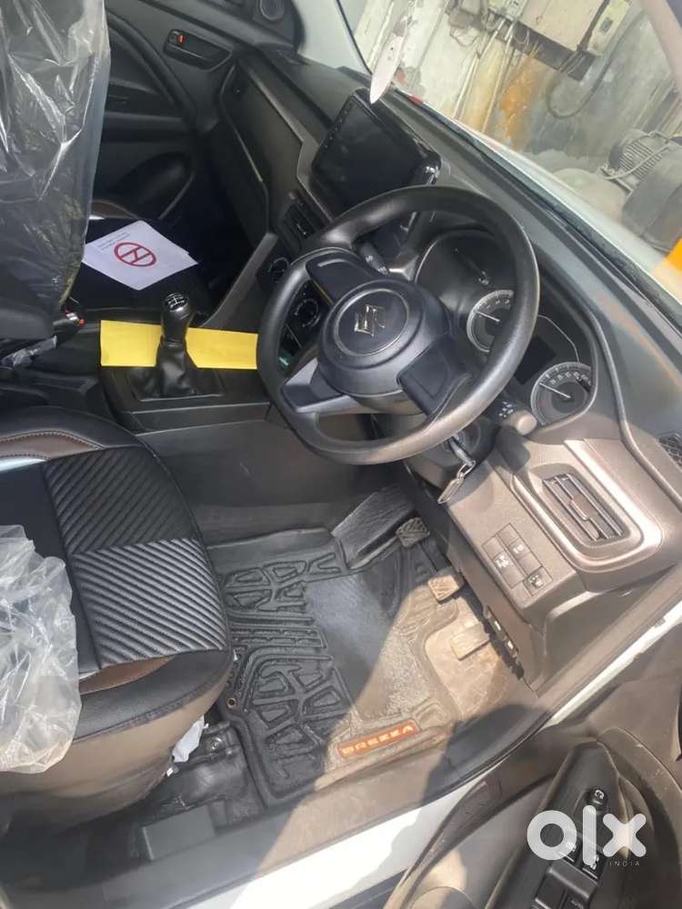 Maruti Suzuki Brezza 1.5 Lxi Cng 2026 Govt. Officer Driven