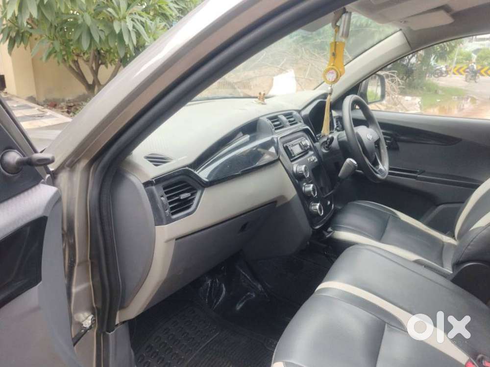 Mahindra Kuv 100 Mahindra-kuv-100-g80-k4-plus, 2018, Diesel