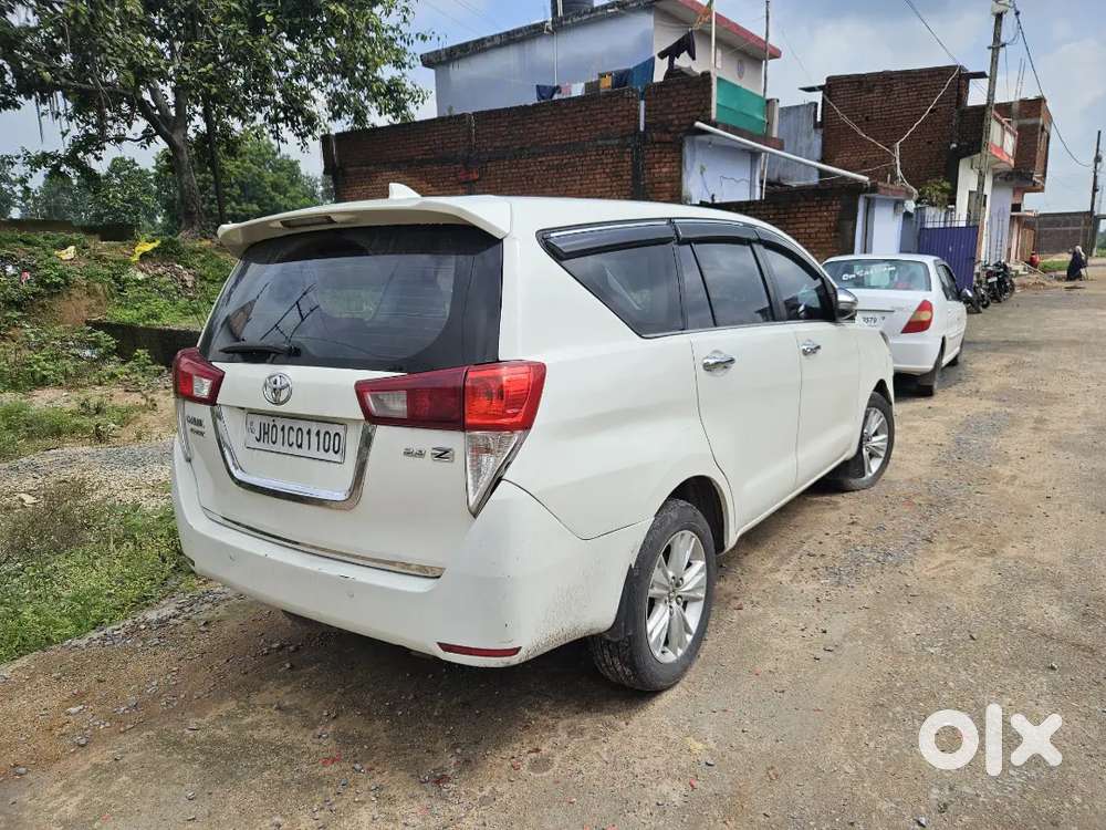 Toyota Innova Crysta 2.8 Diesel 2019