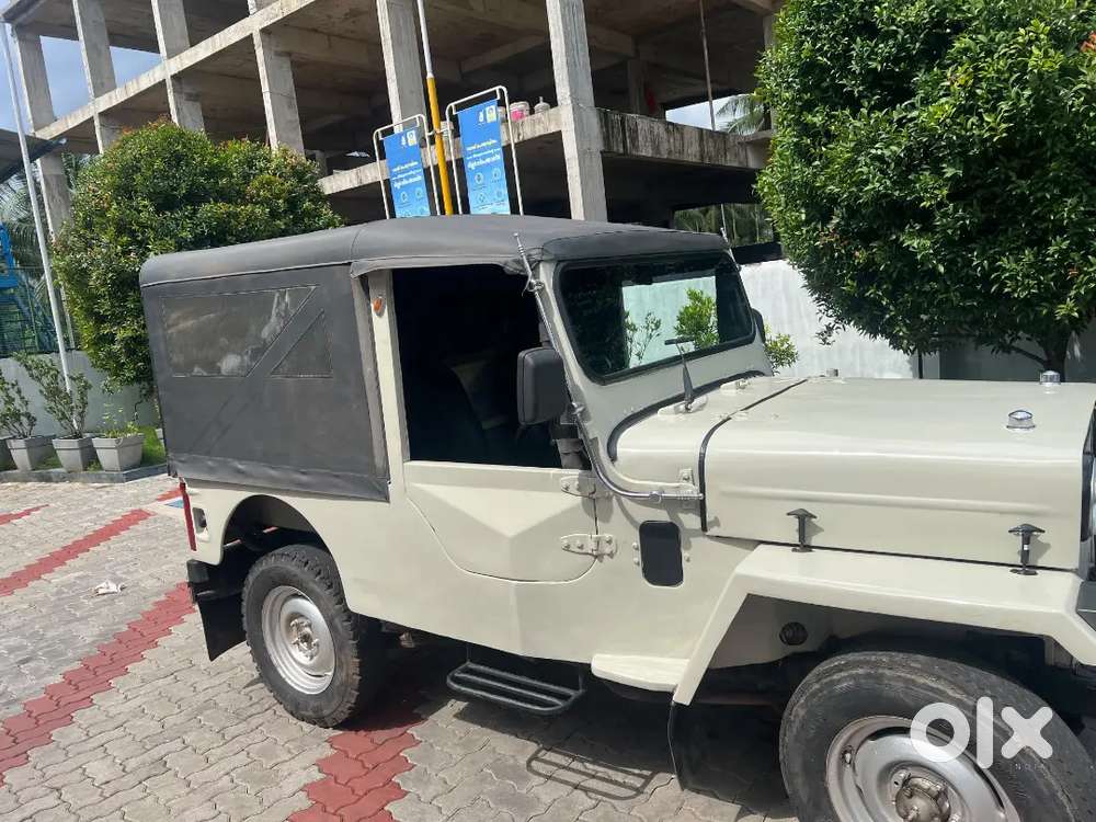 Mahindra Jeep 1995