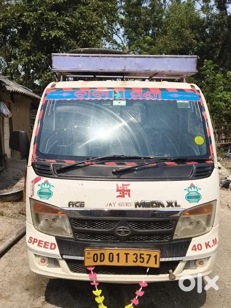 Tata ac megha XL