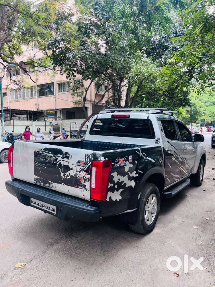 Isuzu V-cross Z 4x4 Mt, 2017, Diesel