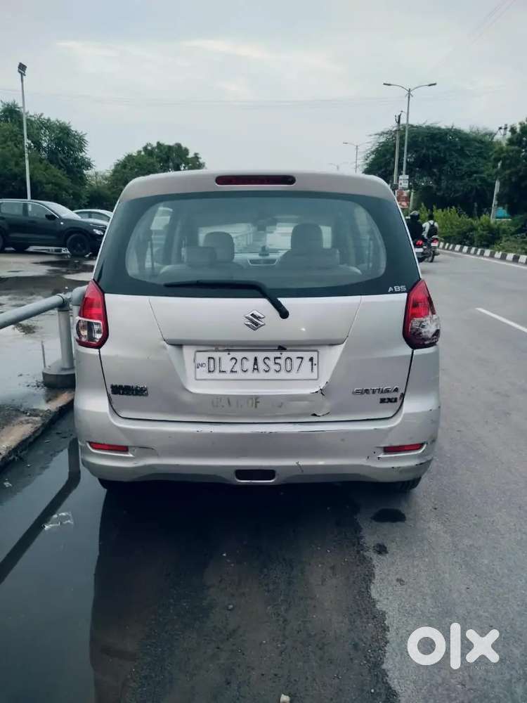 Maruti Suzuki Ertiga Zxi 2013