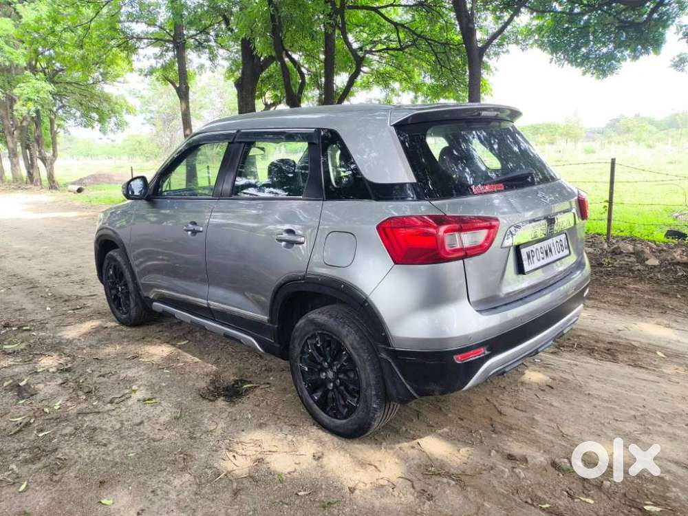 Maruti Suzuki Brezza 1.5 Zxi Smart Hybrid, 2022, Petrol