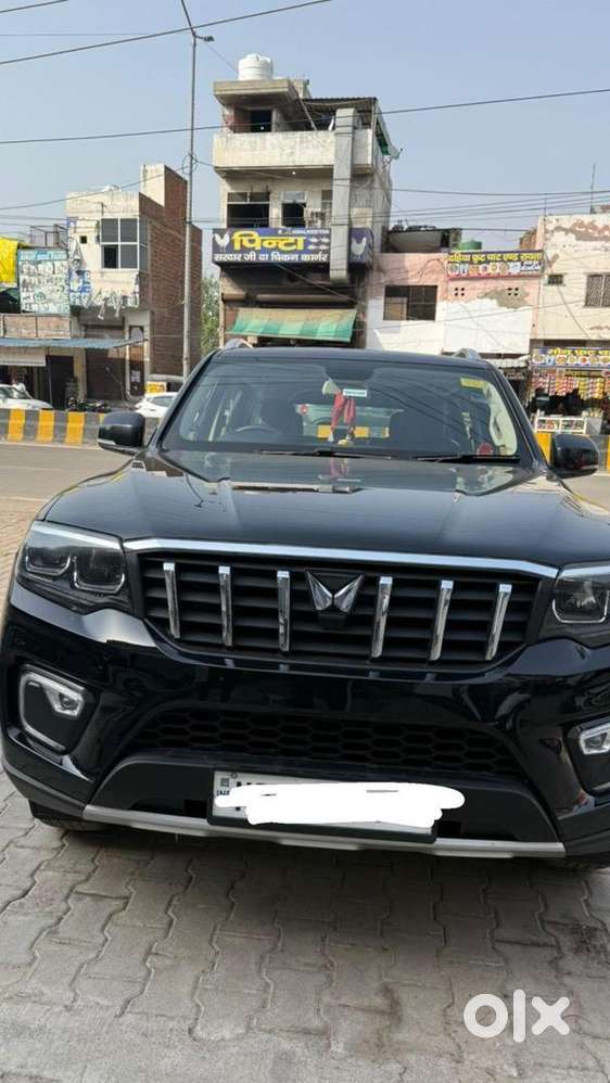 For Sale: Mahindra Scorpio-n Z8 Manual 2023 - Black Beauty!