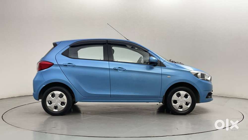 Tata Tiago 1.2 Revotron Xt, 2016, Petrol