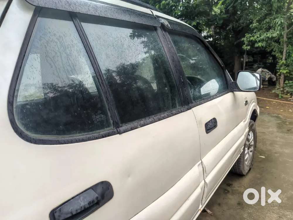 Tata Safari 4x2 Ex Dicor 2012