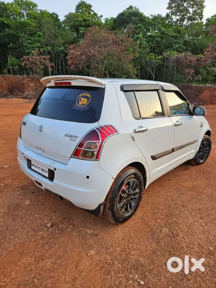 Maruti Suzuki Swift  , New Tyre 1 Year Warranty Card Available
