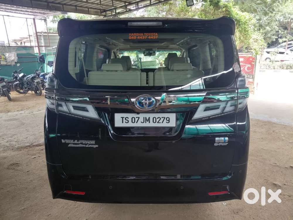 Toyota Vellfire 2.5 Hybrid, 2022, Petrol