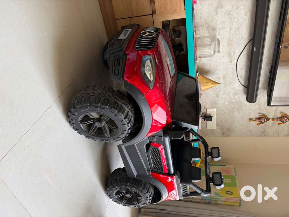 Mercedes-Benz Style Kids Ride-On Electric Car – Excellent Condition - Photo 3